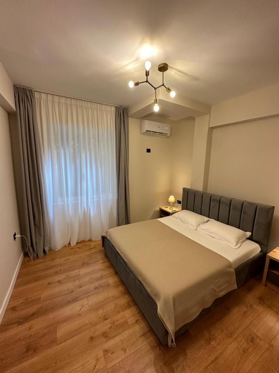 Bougainvilla Apartments Тирана Екстер'єр фото